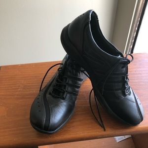 Clarks Wave Walk Shoes